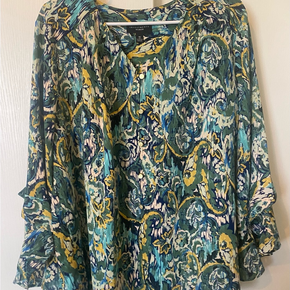 Investments Woman’s 1X Blouse